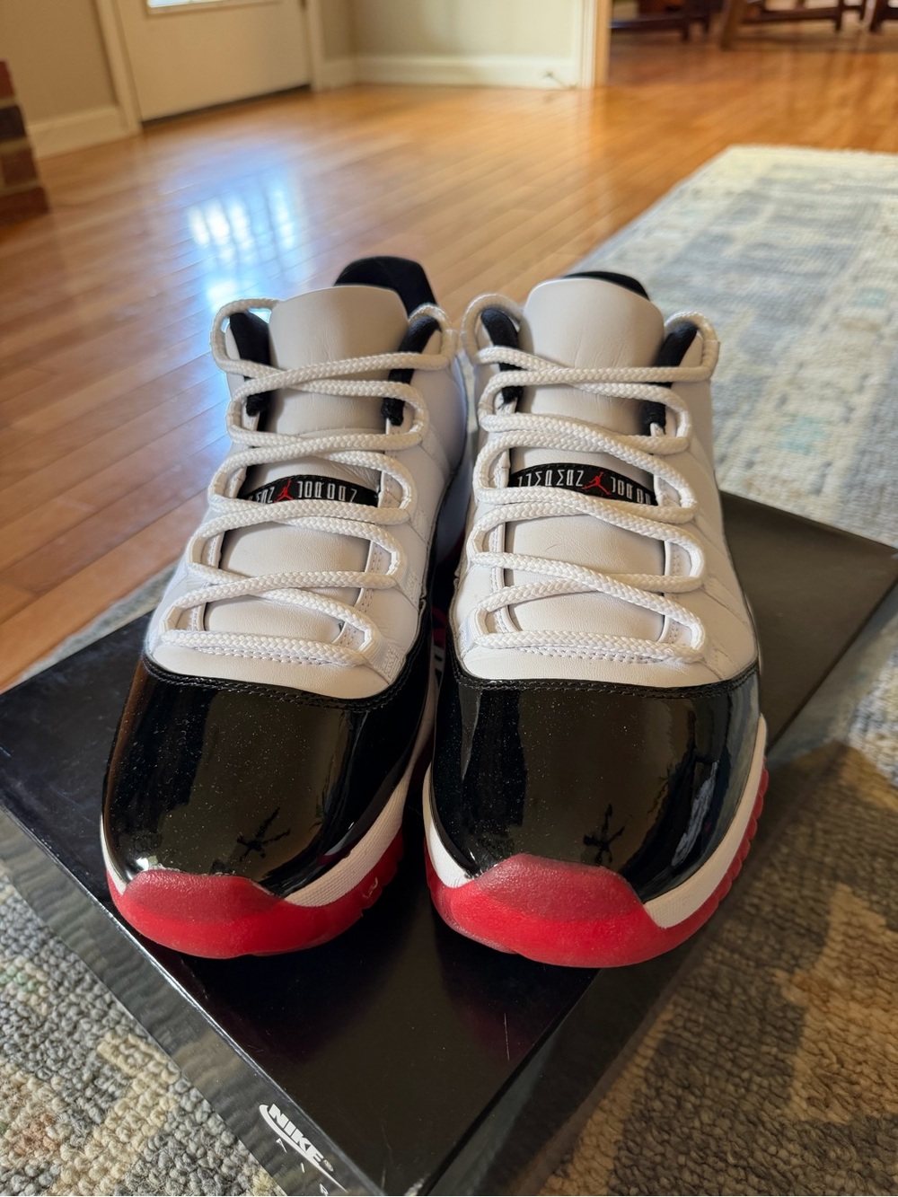 Jordan Men’s Retro 11 Low - White/Black/Red